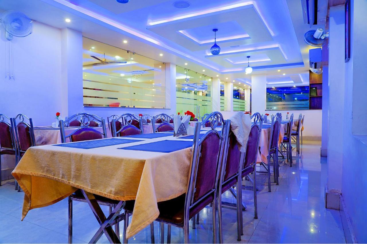 Fabhotel Kanchan Plaza บูบันเนสชวาร์ ภายนอก รูปภาพ