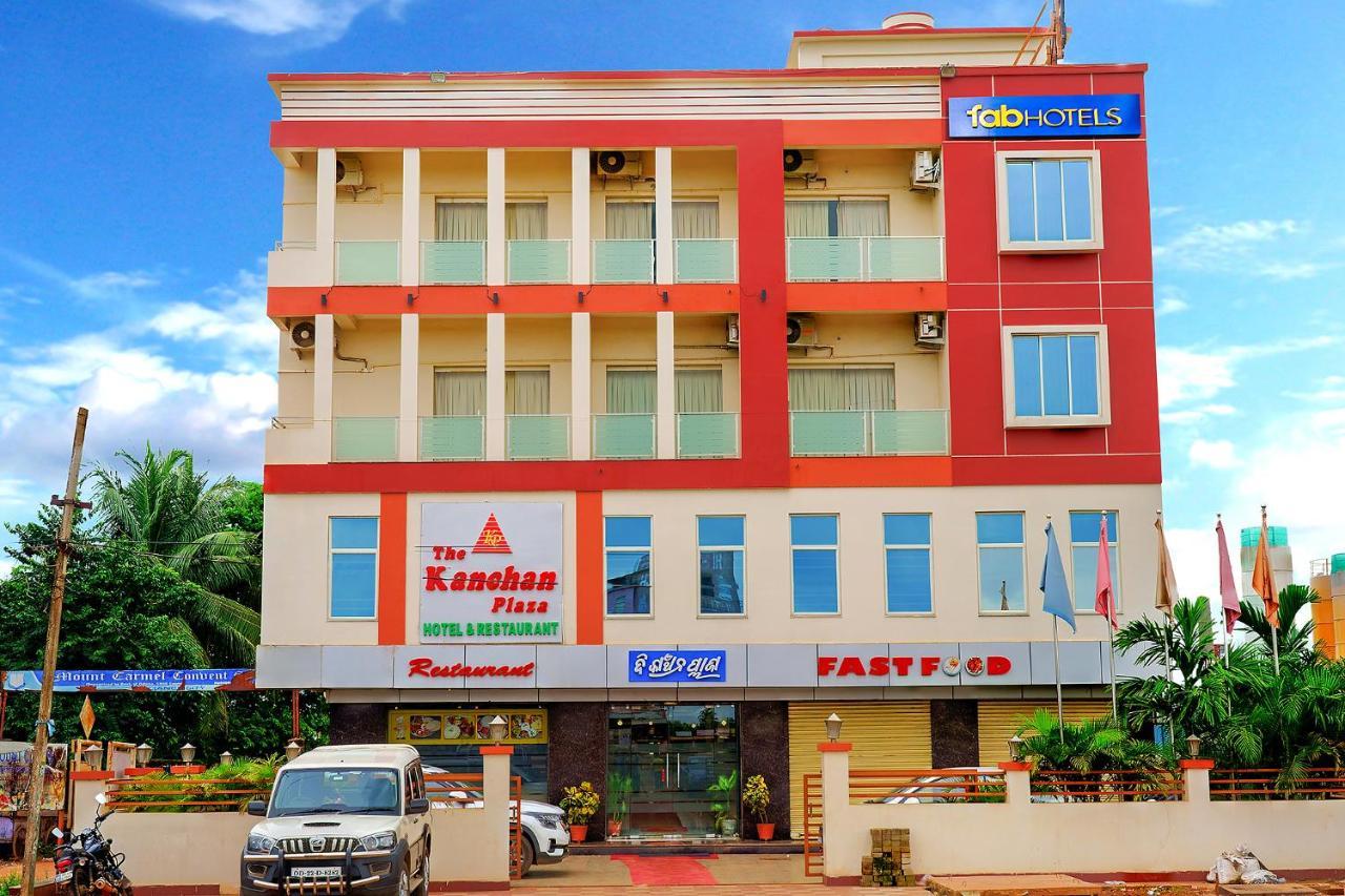 Fabhotel Kanchan Plaza บูบันเนสชวาร์ ภายนอก รูปภาพ