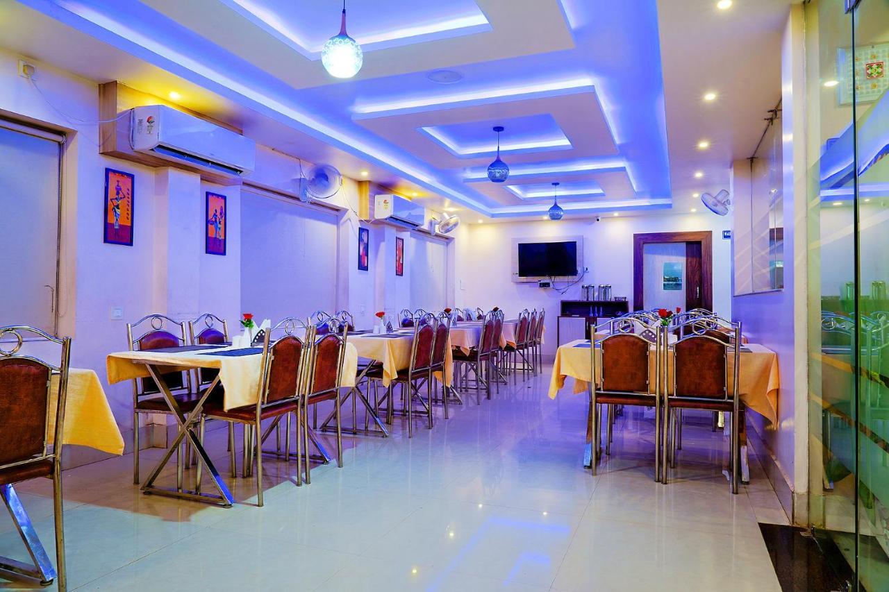 Fabhotel Kanchan Plaza บูบันเนสชวาร์ ภายนอก รูปภาพ